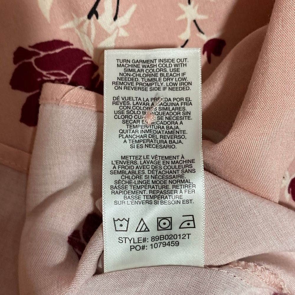 C‎ & C California Pullover Pink Floral Size Small Long Sleeve Blouse - Picture 6 of 11